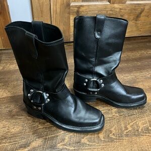 Dingo Women’s Molly Harness Boots